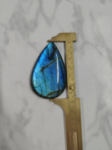 Cabochons en vrac de pierres précieuses de Labradorite de qualité supérieure Cristaux de rubis authentiques Fabrication de bijoux Dos plat avec flash bleu de haute qualité - Product Image 2