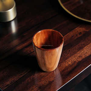 Taza de madera de acacia hecha a mano con abridor de botellas, taza rústica natural para el hogar y el bar a precio económico. - Product Image 4