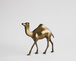 Figurine décorative artisanale en laiton en forme de chameau pour centre de table, idéale pour salon de luxe, mariage ou salle à manger - Product Image 5