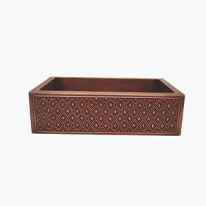 Fregadero rectangular de cobre para cocina con un patrón geométrico en relieve de rombos en la parte frontal. Disponible al por mayor. - Product Image 1