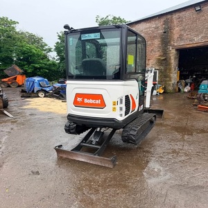 Mini-excavatrice sur chenilles Bobcat E19 de qualité supérieure, avec commandes fluides et performances hydrauliques efficaces - Product Image 4