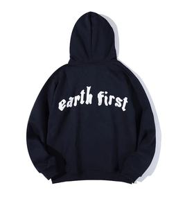 ผู้ผลิตเสื้อฮู้ดดี้ผ้าเฟรนช์เทอร์รี่ทรงโอเวอร์ไซส์แบบดิสเทรส  รับทำโลโก้ปัก  ติดแพทช์  ปักลาย  กันลมสำหรับฤดูหนาว - Product Image 6