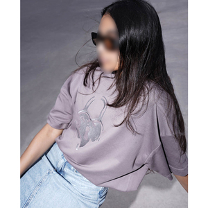 Camiseta de Algodón Bordada de Lujo para Mujer, Corte Holgado, Estilo Casual Moderno, Ropa de Calle, Moda de Verano - Product Image 2