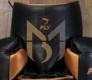 Ensemble d'entraînement de boxe professionnel noir et or avec logo personnalisé, kit de sparring, équipement de combat, ensemble de kick-boxing, fournitures en gros - Product Image 3