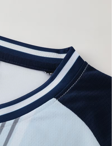 Conjunto de Camiseta y Pantalones Cortos de Fútbol con Cuello en V, Impresión Sublimada, Absorbe la Humedad, Transpirable, Patrón 3D, Nombre del Equipo Personalizado, Cintura Elástica, para Hombre - Product Image 3