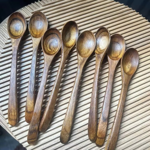 Cucharilla pequeña de madera de fresno de Vietnam - Utensilios de cocina de madera roja para bodas, hogar y restaurantes - Product Image 1