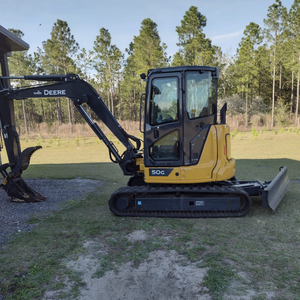 Miniexcavadora Compacta Johnn para Deeree 50G con Gran Capacidad de Excavación, Fácil Maniobrabilidad y Construcción Confiable - Product Image 5