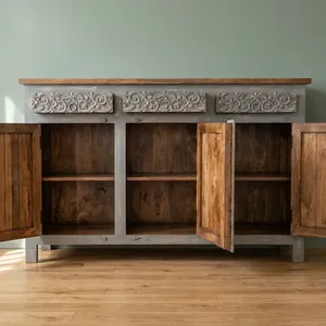 Aparador de Madera Reciclada Estilo Vintage con Tres Puertas con Tallados Florales, Mueble Rústico para TV, Mueble de Almacenamiento Hecho a Mano - Product Image 6