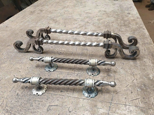 Manija de Puerta de Hierro Forjado Antigua Hecha a Mano con Control Táctil, Tirador de Metal Personalizado Ambidiestro para Entrada de Villa de Lujo - Product Image 5