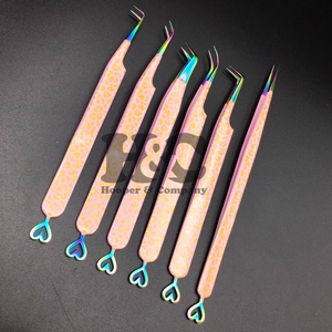 แหนบต่อขนตาแบบใหม่ รุ่น Heart Tweezers ยี่ห้อ Mink Private Label ทำจากสแตนเลสแท้ แข็งแรง ทนทาน จับถนัดมือ พร้อมหัวแหนบหลากหลายรูปแบบ - Product Image 3