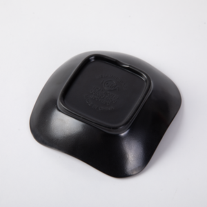 Pots de sol en fibre de verre minimalistes tendance 2026 pour plantes - Modernes, durables, légers et écologiques - Product Image 3