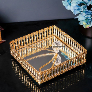 Porte-serviettes en métal élégant avec finition dorée, luxe pour votre table, porte-serviettes doré - Product Image 1