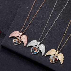 Colgante de Plata con Forma de Corazón y Alas de Ángel, Colgante Personalizado con Foto, Colgante de Recuerdo, Regalo de Condolencias - Product Image 4