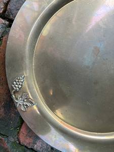 Assiette de présentation à bord festonné, vaisselle ronde de luxe pour la décoration de mariages et d'événements - Product Image 5