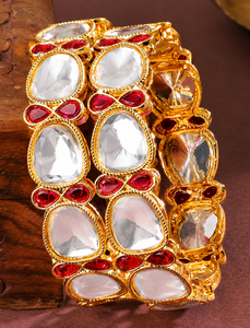 Bracelet manchette en alliage plaqué or avec motif floral en strass de cristal taille émeraude, bijoux de fête pour femme - Product Image 2