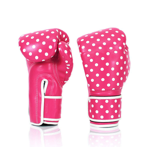 Guantes de Boxeo FairTax de Último Modelo Hechos a Medida en Combinación Negro, Gris y Blanco, para Todos los Usos, Ideales para Entrenamiento y Sparring - Product Image 4