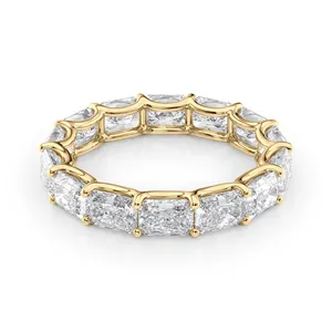 Anillo de Eternidad con Diamantes Cultivados en Laboratorio Lunentia East West Radiant U Prong, Certificado por IGI - Product Image 3