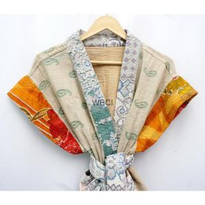 Kimono kantha vintage hecho a mano con cinturón, cuello en V, manga corta, reversible, multicolor, chaqueta para mujer - Product Image 2