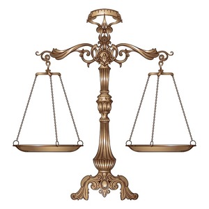 Mini-balance en laiton pour poupées, idéale pour orfèvres et maisons de poupées – Balance de la justice et de la loi - Product Image 4