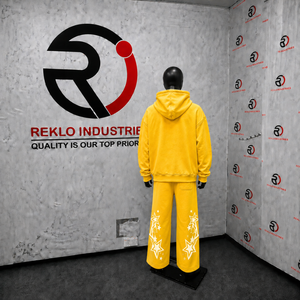 Conjunto de sudadera con capucha y pantalones deportivos con estampado de estrellas amarillas para hombre, sudadera con capucha estilo streetwear, pantalones deportivos a juego, corte holgado - Product Image 4