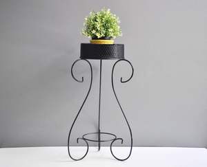 Soporte Decorativo para Macetas de Hierro para el Hogar, que Mejora el Ambiente Interior con Encanto Industrial y Vegetación Natural - Product Image 4