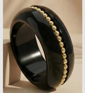 Bracelet classique en acrylique noir MN Exports avec incrustation de perles plaquées or, bijoux de mode unisexe, cadeau islamique - Product Image 2