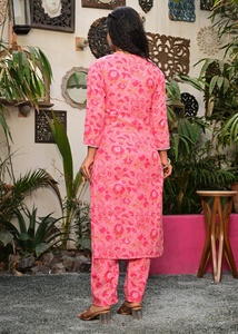 Conjunto de Salwar Kameez de Algodón con Estampado Floral Rosa para Mujer, para Bodas de Verano, Diwalis, Playas, Fiestas, Kurta Largo hasta la Pantorrilla, Pantalones de Secado Rápido - Product Image 3
