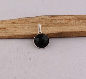 Collar de Plata de Ley 925 con Colgante de Ónix Negro, Gema Negra Natural, Joyería Artesanal Hecha a Mano, Estilo Gótico Vintage, Venta al por Mayor - Product Image 3