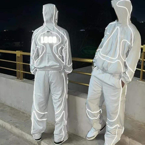 Ensemble survêtement réfléchissant pour homme, veste à capuche et pantalon de jogging, léger, streetwear, coupe-vent personnalisé pour homme - Product Image 1