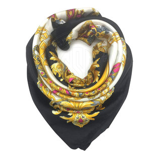 Écharpe en soie, matière douce et lisse, pour bandeau, tour de cou et accessoire vestimentaire élégant au quotidien. - Product Image 3