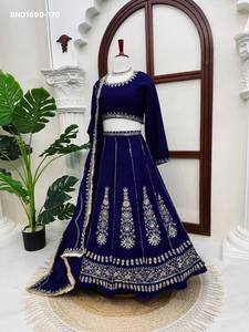 Conjunto de lehenga y blusa para mujer, de chinon pesado con bordado de hilo, color azul Can-Can, proveedor de moda femenina de la India - Product Image 4