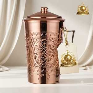 Ensemble de service traditionnel en cuivre pur martelé pour boissons ayurvédiques, comprenant un pot à eau Surahi et un verre assorti, vente en gros - Product Image 4