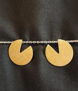 Boucles d'oreilles abstraites en laiton écologiques, bijoux légers pour anniversaire, célébration et cadeau, qualité et prix d'exportation. - Product Image 3