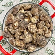 Hongos Shiitake Secos de Alta Calidad, Proteína Vegetal Natural, Blue Lotus Brown Wild, 12 Meses de Duración, Ciudad de Ho Chi Minh - Product Image 4