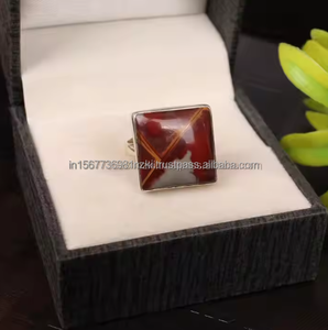 Noreena Jasper Ring by Femmes Bijoux-Anillo de plata esterlina-Piedra preciosa rectangular-Ideas de regalo hechas a mano-Regalo de boda para él Joyería - Product Image 4