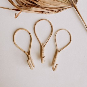 Crochets muraux en rotin naturel, forme ronde, prix bas, pour organiser et ranger les vêtements. - Product Image 5