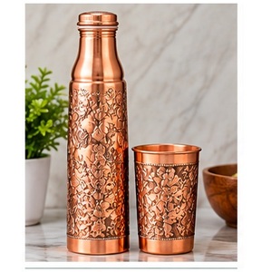 Juego de Botella de Agua de Cobre Hecha a Mano con Textura Martillada y Taza a Juego - Product Image 5