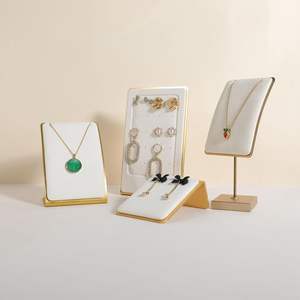 Présentoir à bijoux en velours blanc pour la vente, support pour petites boucles d'oreilles et colliers en métal, accessoires d'organisation - Product Image 5