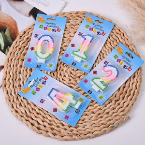 Velas con Números del 0 al 9 de TOOWIN, con Bordes de Colores y Acabado Brillante – Velas de Dibujos Animados sin Humo para Niños - Product Image 2