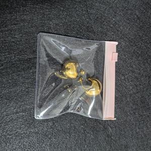 Bolsa de Plástico PE Reciclable Mate Esmerilado con Válvula para Ropa y Prendas Personalizadas, con Logotipo Serigrafiado - Product Image 3