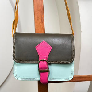 Sac à bandoulière en cuir recyclé fabriqué à la main à la mode sac à main en cuir souple sac à main de vente chaude sac multicolore unique élégant pour femmes - Product Image 4