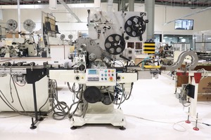 Molins <b>Cigarette</b> Packing Machine - <b>Cigarette</b> Foil Packing Machine - Product Image 4