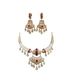 Collier ras du cou Kundan Polki de mariée exquise artisanale avec boucles d'oreilles plaquées or bijoux en laiton de style tendance pour les fêtes - Product Image 1