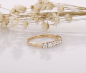 Minimalist Lab Grown Cushion Cut Diamond Eternity Band Ring For Women's 18K Solid Gold Party Surprise Gift For <b>Girlfriends</b> - Product Image 5