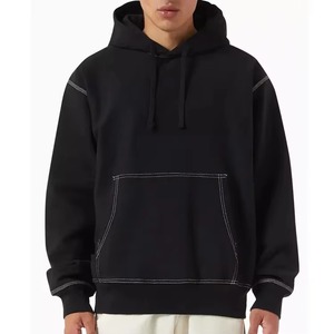 Sweat à capuche d'hiver noir personnalisé, coupe ajustée, avec broderie contrastante - Product Image 6