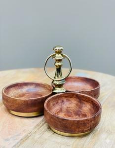 Tazón de madera minimalista para una apariencia sencilla en la mesa, que ofrece un servicio práctico y elegante con un acabado natural. - Product Image 6