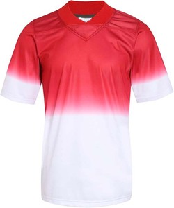 เสื้อฟุตบอลผู้ชายสีแดงขาวไล่เฉดสี คอวี แขนสั้น ผ้าโพลีเอสเตอร์ซับเหงื่อ ระบายอากาศได้ดี ทรงปกติ ใส่ได้ทุกฤดู - Product Image 1