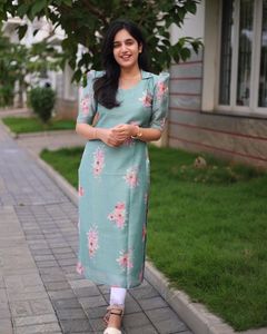 Lujoso vestido de organza digital pesado con forro completo Vestidos casuales elegantes para ocasiones - Product Image 1