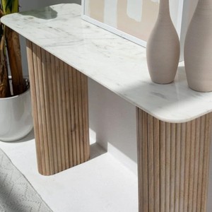 โต๊ะคอนโซลหินอ่อน Vandana Lunaris Altis ดีไซน์หรูหราทันสมัย ตกแต่งด้วยไม้เนื้อแข็ง - Product Image 4
