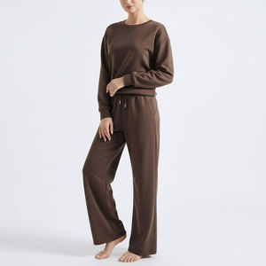 ชุดเสื้อสเวตเชิ้ตคอกลมทรงหลวมสำหรับผู้หญิงและกางเกงสเวตแพนท์ขายาว ชุดลำลองใส่สบาย ขายส่ง รับผลิตเสื้อผ้าตามสั่ง - Product Image 1